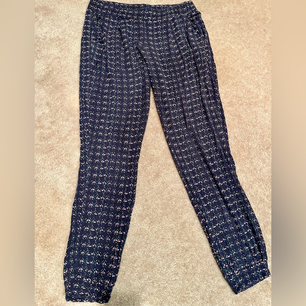 Lilka Size Medium Navy with Multicolored Pattern Pajama/Lounge Pants